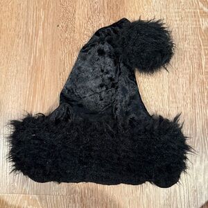 Foxblood black goth Christmas hat 
Great condition